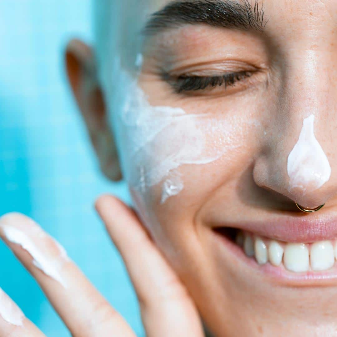 Quand la peau, la performance et la résilience se rencontrent : l’histoire du nouveau chapitre entre SVR, Loïs Boisson et le tennis français